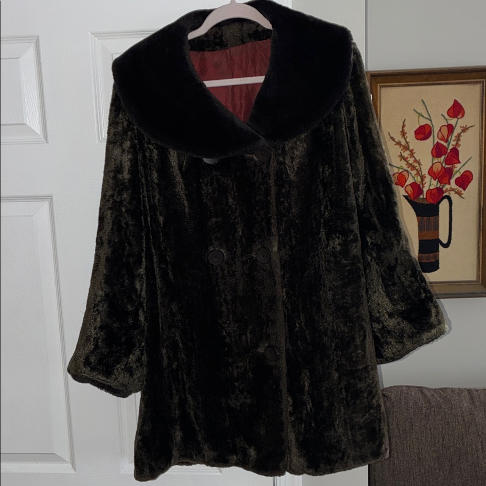 Luxurious Vintage Crushed Velvet Olive Green With Dark Brown Collar and Cuffs